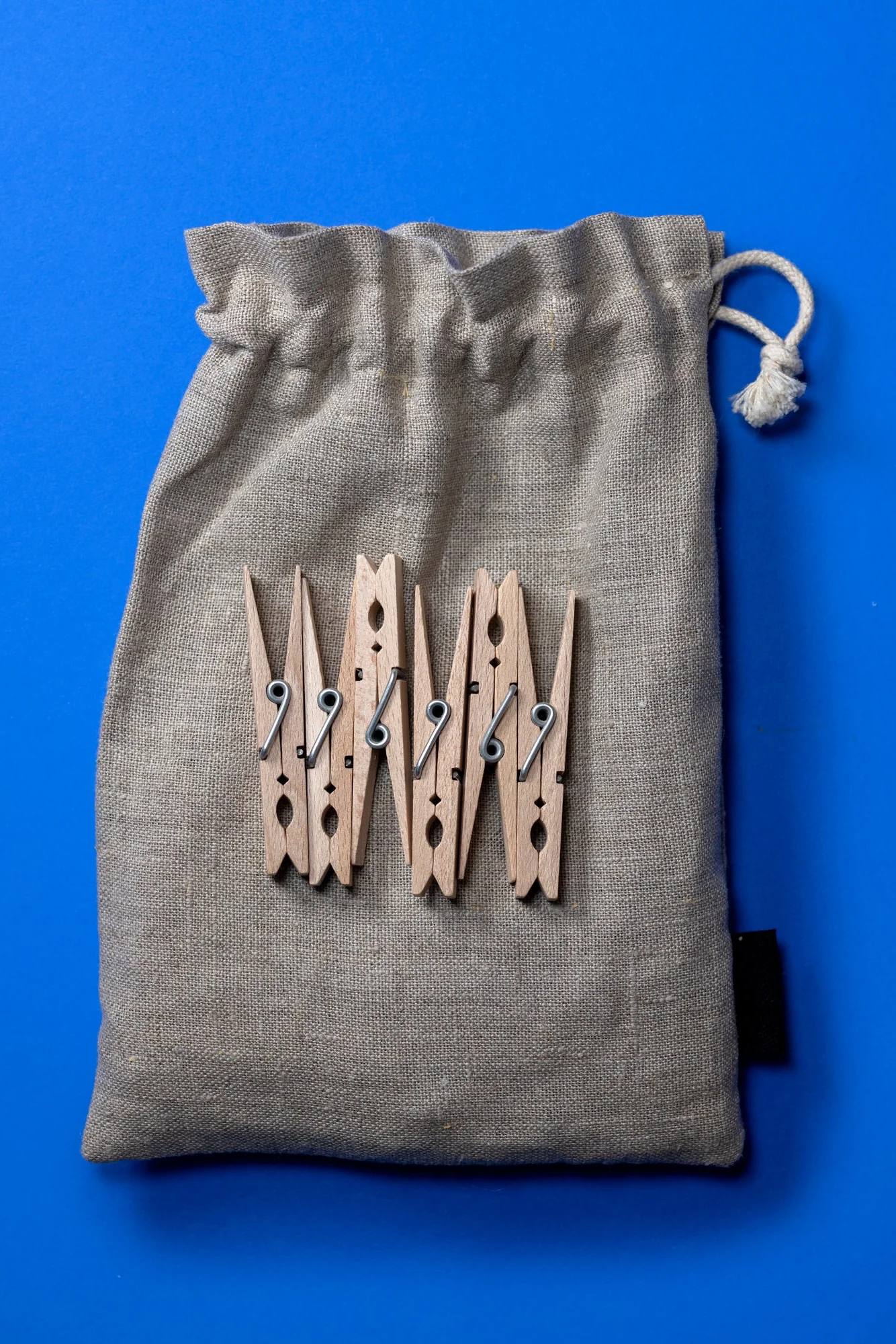 Clothes Pegs in Bag - Image 4