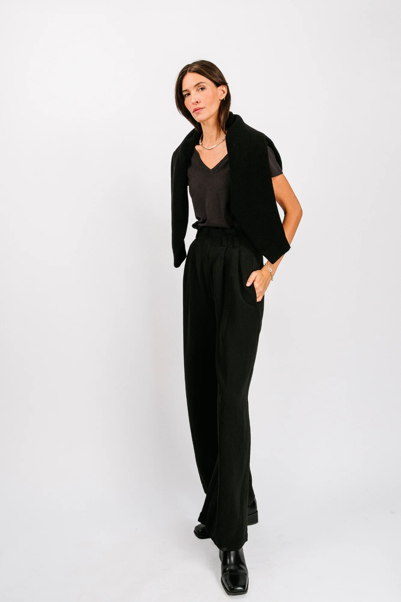 Paige V-Neck Tee | Black - Image 7